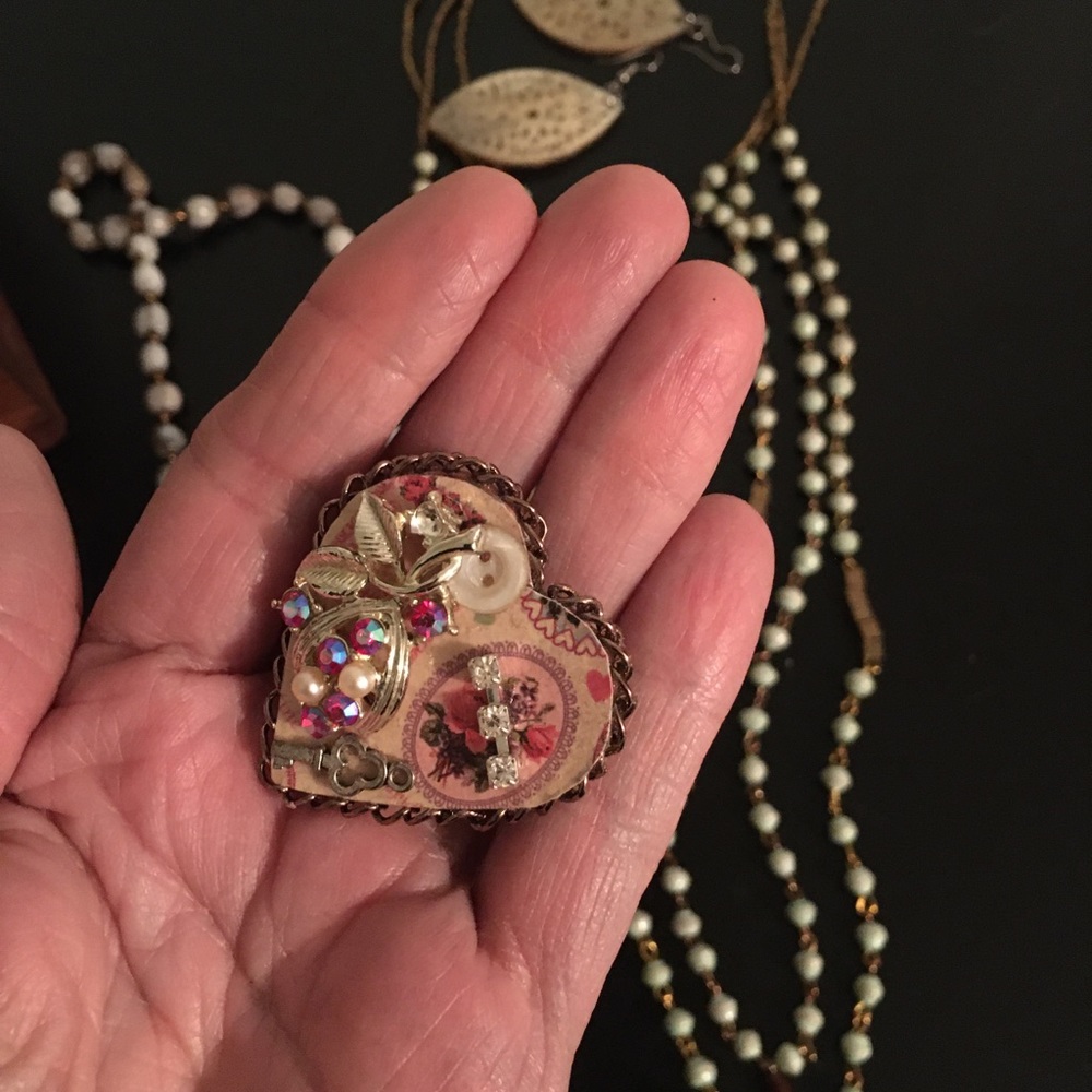 Heart Pin-handmade - Picture 2 of 3